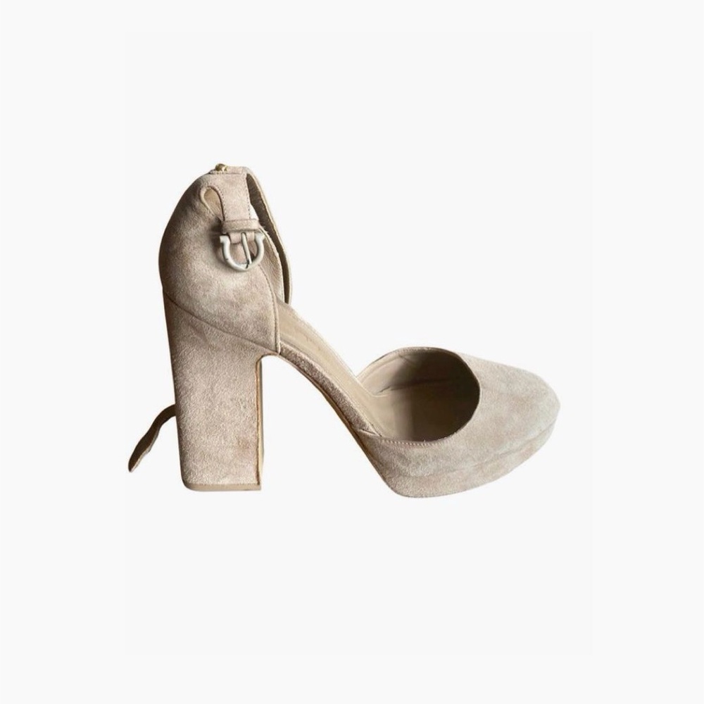 Authentic Salvatore Ferragamo Beige Suede Heels